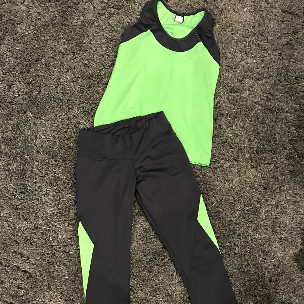 2 piece workout set 🦋